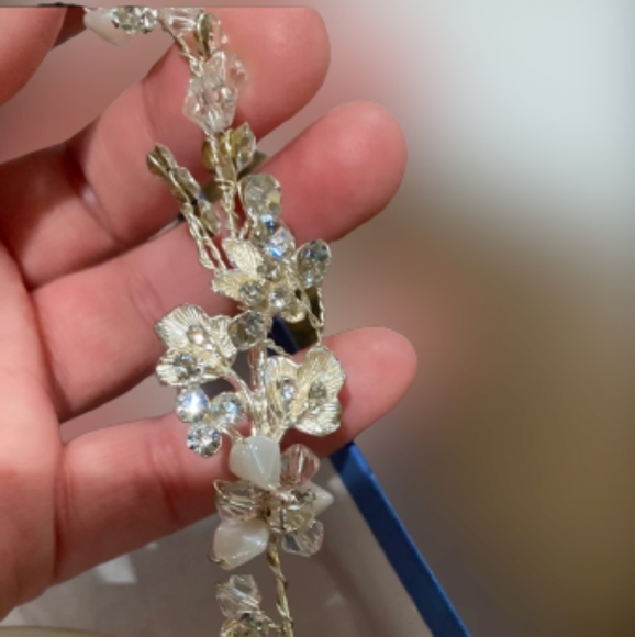 Bel Aire Bridal Halo/Headpiece main image 7